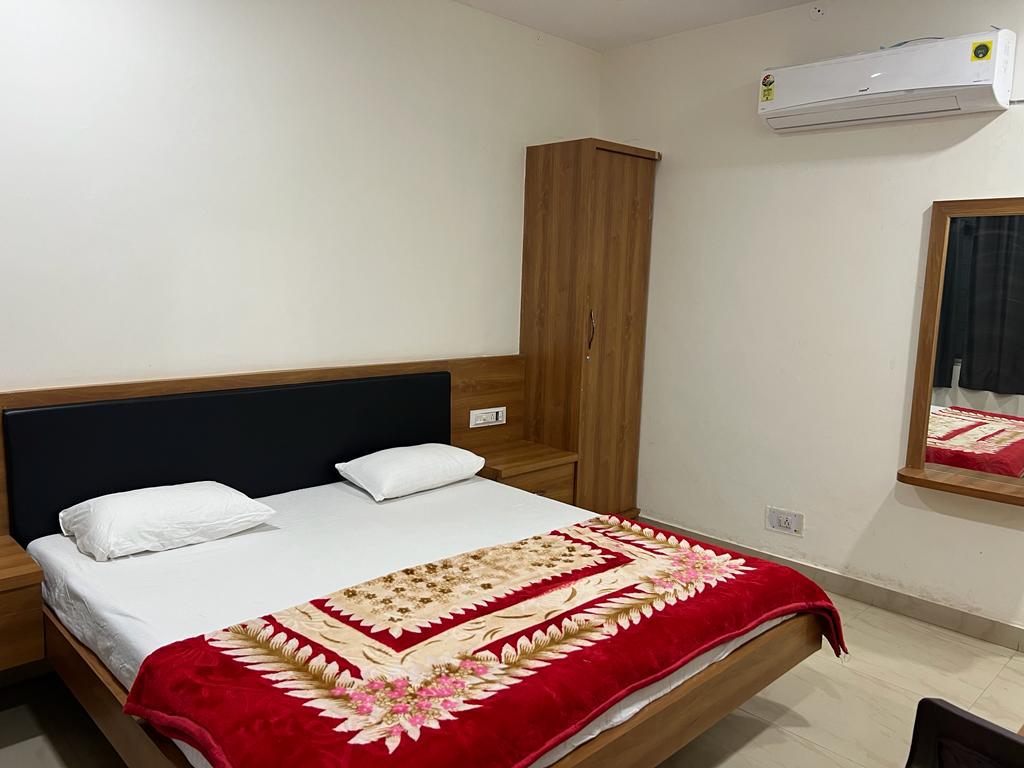 Yami Hotel Kanker, Infrot Of Makri Dhaba